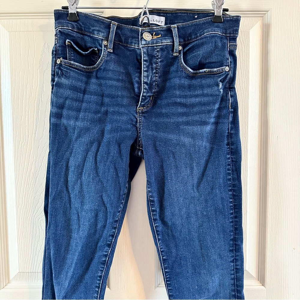 LOFT. Dark wash distressed Modern Skinny jeans, size 8